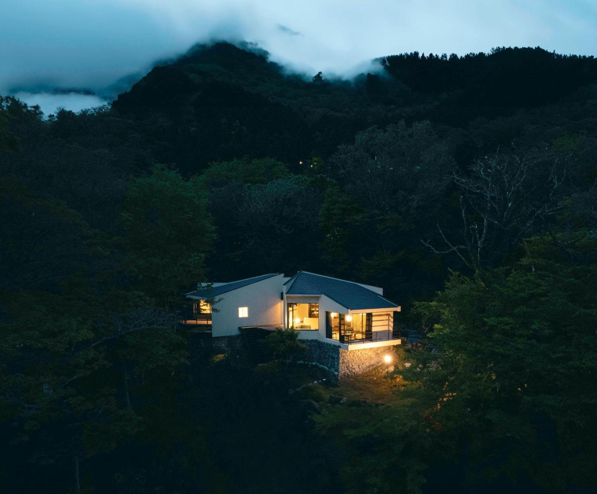 Aknot Hakone 大涌谷を望むモダニズム建築 東京から90分 Βίλα Εξωτερικό φωτογραφία